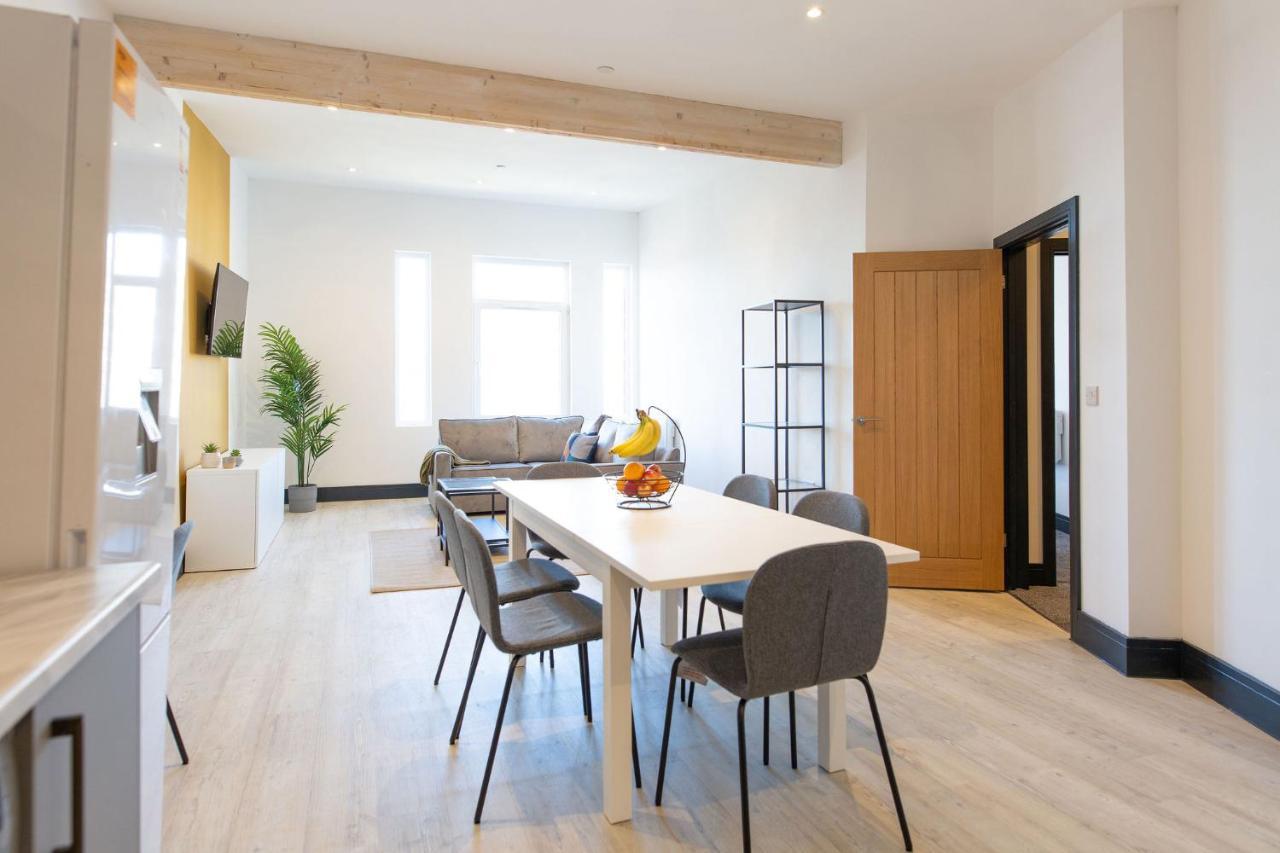 The Kingsway- 2 Bedroom Central Swansea Apartments By Stayright Εξωτερικό φωτογραφία