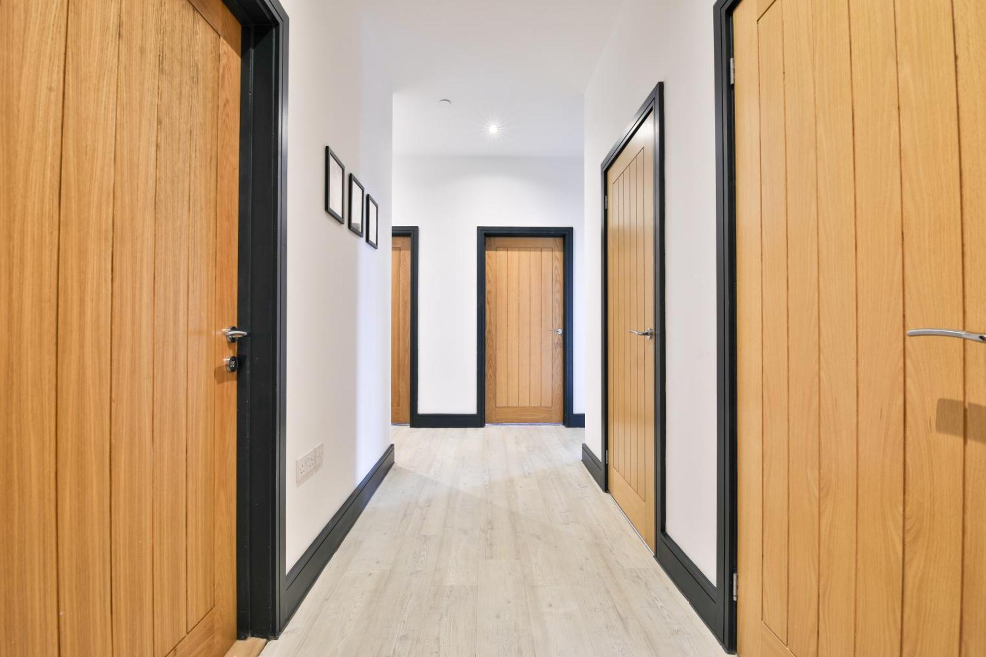 The Kingsway- 2 Bedroom Central Swansea Apartments By Stayright Εξωτερικό φωτογραφία