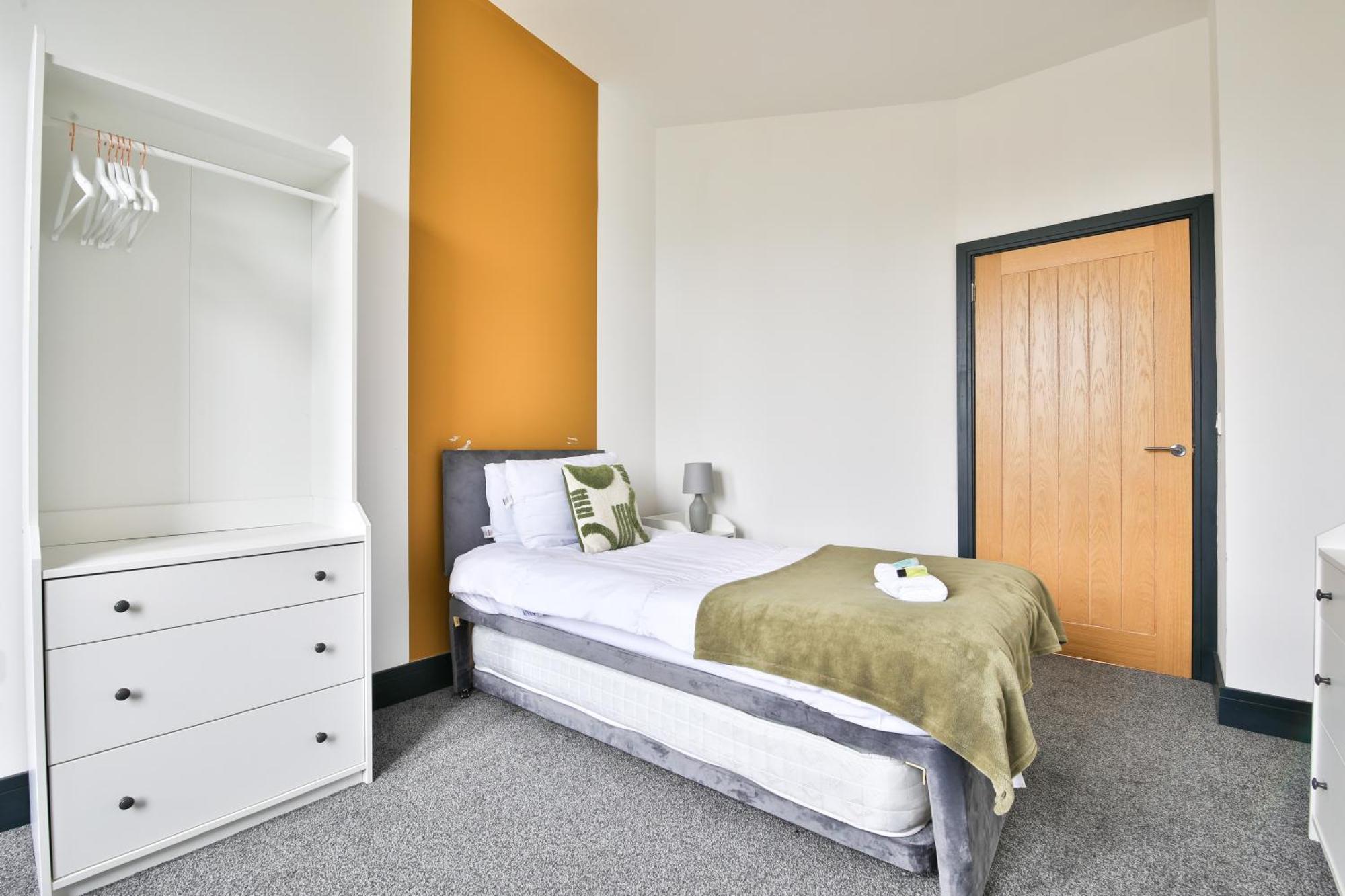 The Kingsway- 2 Bedroom Central Swansea Apartments By Stayright Εξωτερικό φωτογραφία