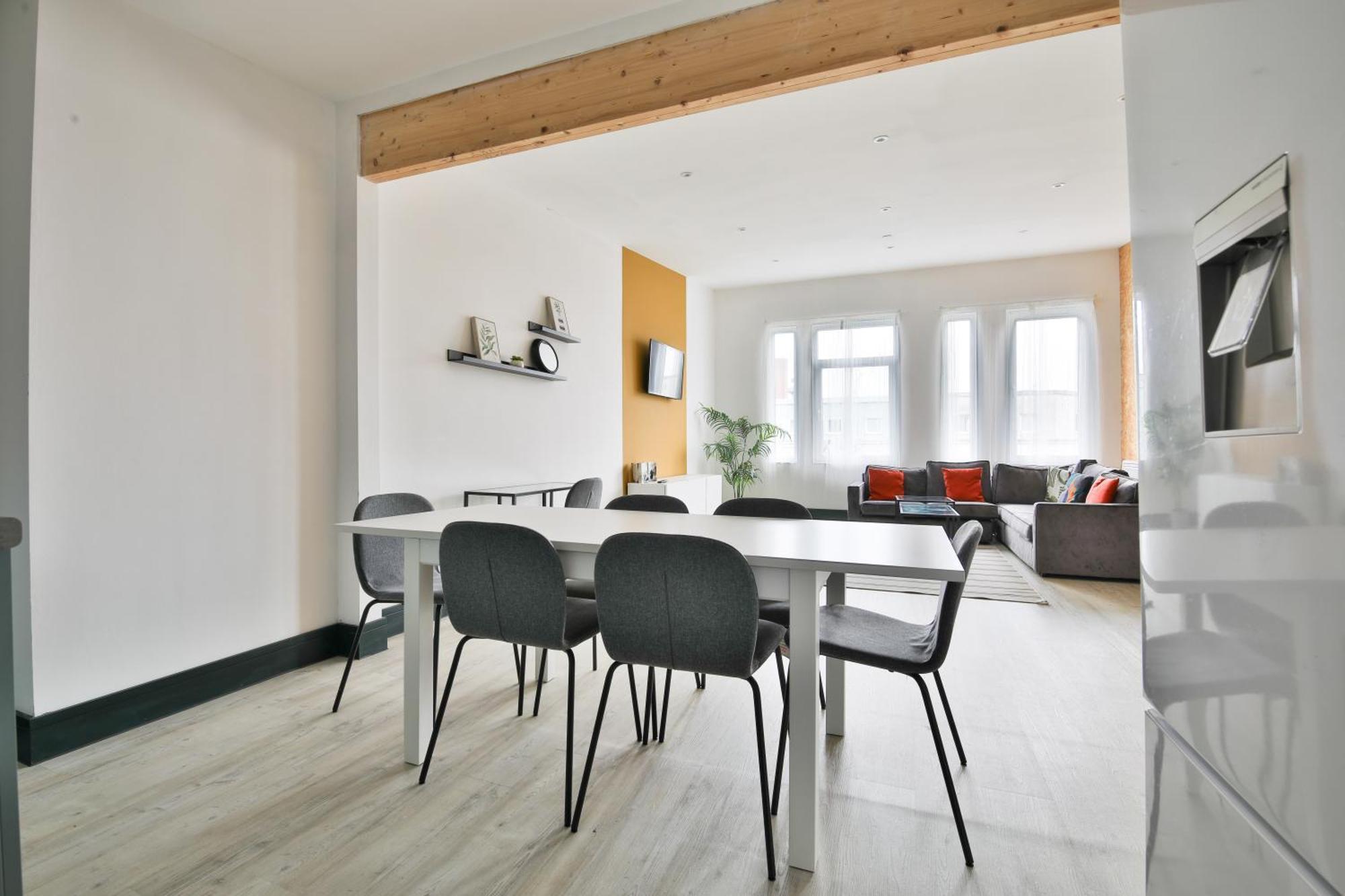 The Kingsway- 2 Bedroom Central Swansea Apartments By Stayright Εξωτερικό φωτογραφία